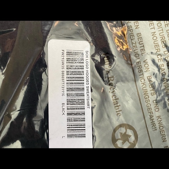 FW21 Supreme box logo hoodie - Picture 4 of 4